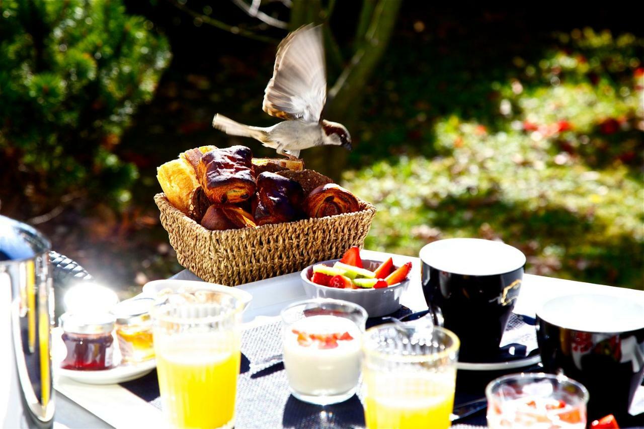 Le Connect Hotel Hendaye Bagian luar foto